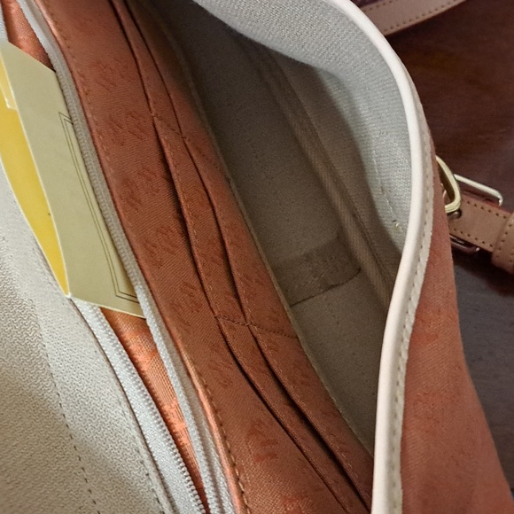 Dooney & Bourke Large Orange Fabric Equestrian Shoulder Bag - Picture 4 of 6